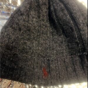 Men's Grey Medium OS Polo Rib Knit Cotton Beanie, Grey/Red, 9/10 Condition